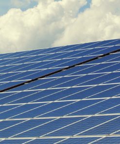 ألواح الطاقة الشمسية